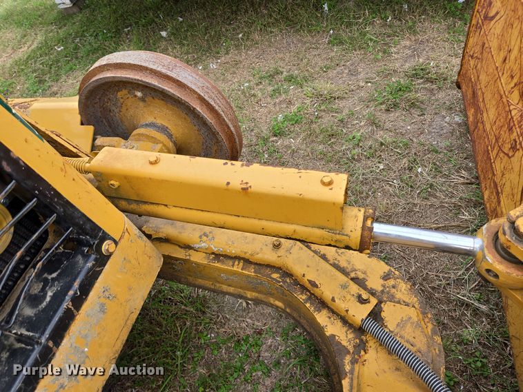 image for item EQ2534 Caterpillar D5G LGP dozer