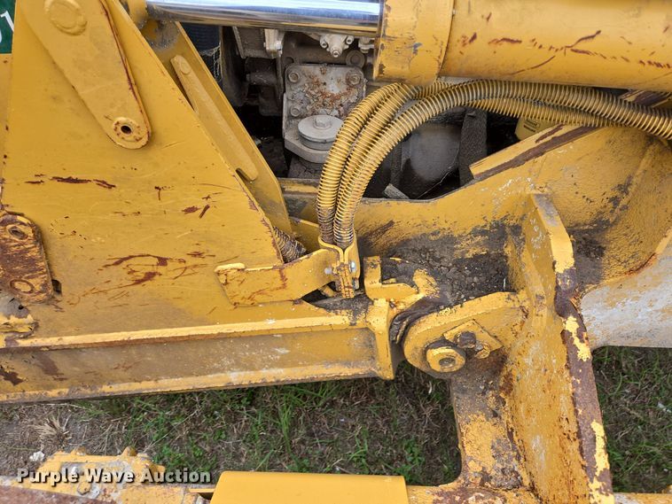image for item EQ2534 Caterpillar D5G LGP dozer