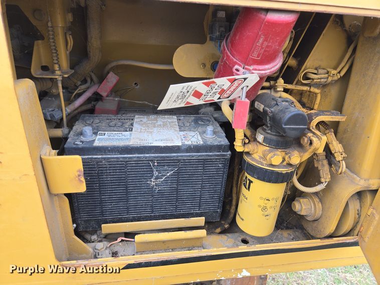 image for item EQ2534 Caterpillar D5G LGP dozer