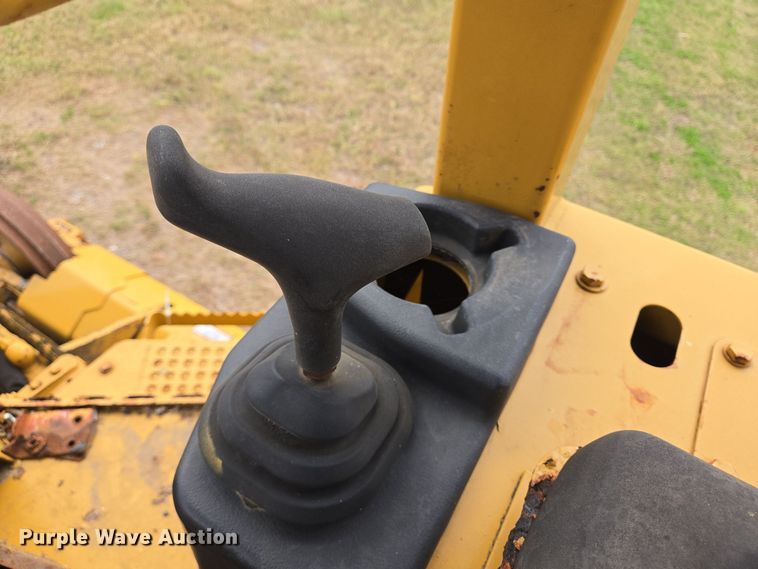 image for item EQ2534 Caterpillar D5G LGP dozer