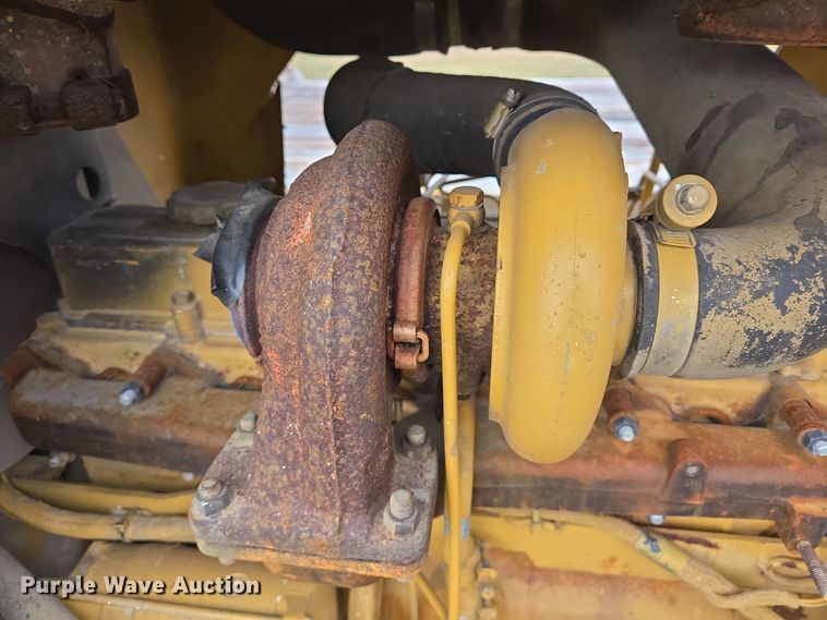 image for item EQ2534 Caterpillar D5G LGP dozer