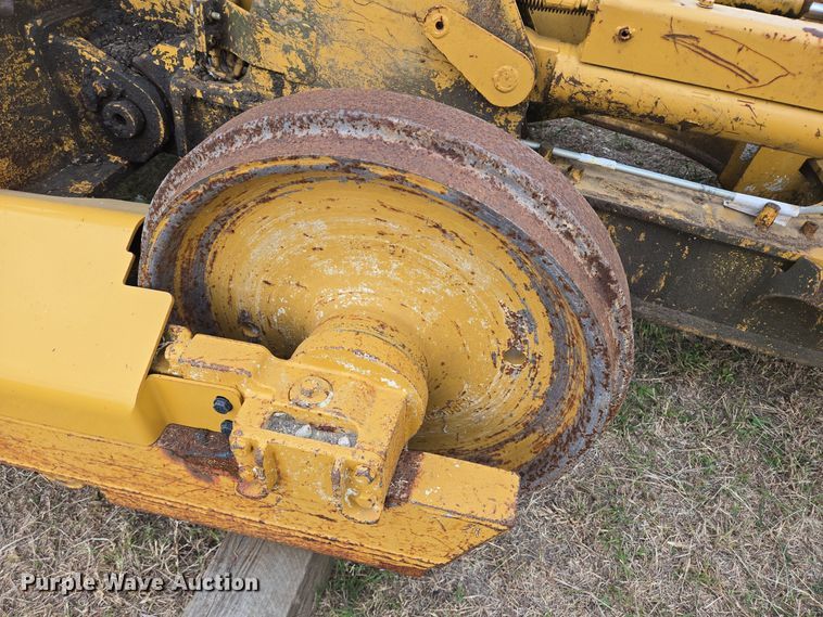 image for item EQ2534 Caterpillar D5G LGP dozer