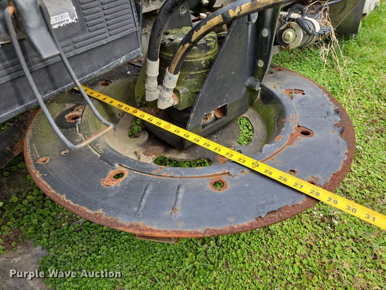 image for item EQ2535 2009 GMC W5500 street sweeper truck