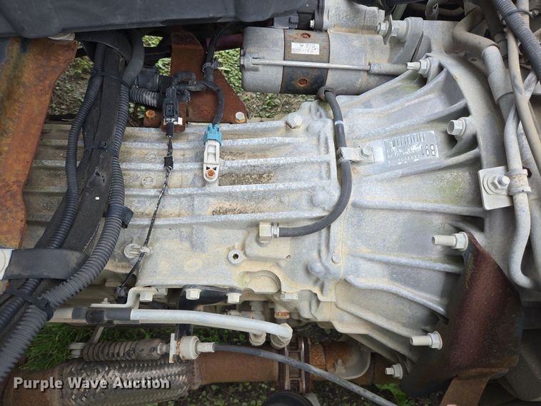 image for item EQ2535 2009 GMC W5500 street sweeper truck