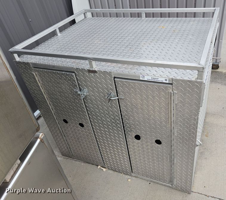 image for item EQ2537 Old South Boxes truck bed dog box