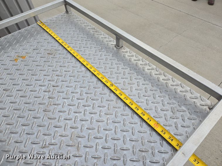 image for item EQ2537 Old South Boxes truck bed dog box