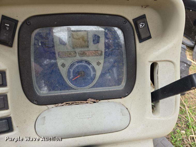 image for item EQ2554 2011 New Holland T4030 MFWD tractor