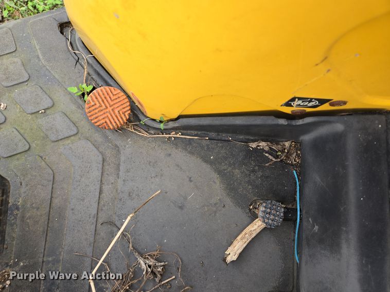 image for item EQ2554 2011 New Holland T4030 MFWD tractor