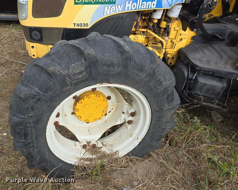 image for item EQ2554 2011 New Holland T4030 MFWD tractor