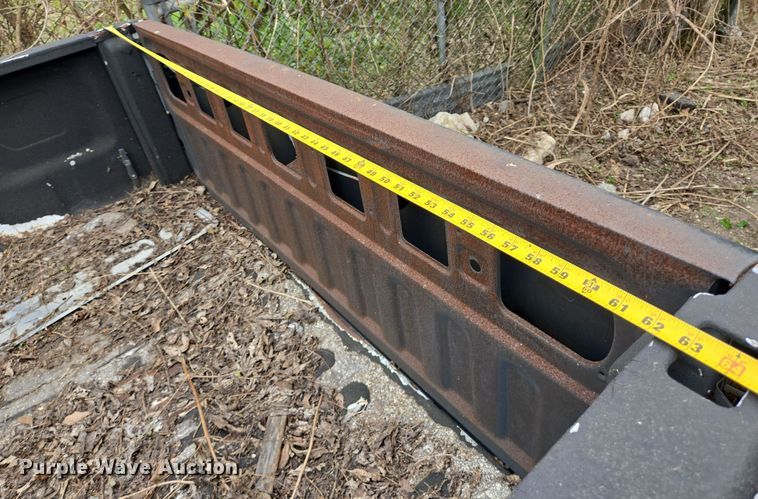 image for item EQ2556 2004 Dodge Ram 1500 Quad Cab pickup truck