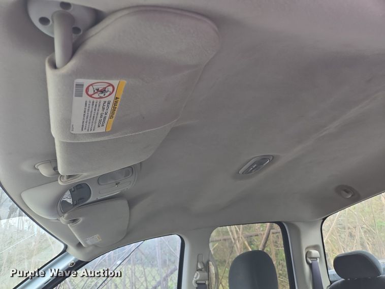 image for item EQ2556 2004 Dodge Ram 1500 Quad Cab pickup truck