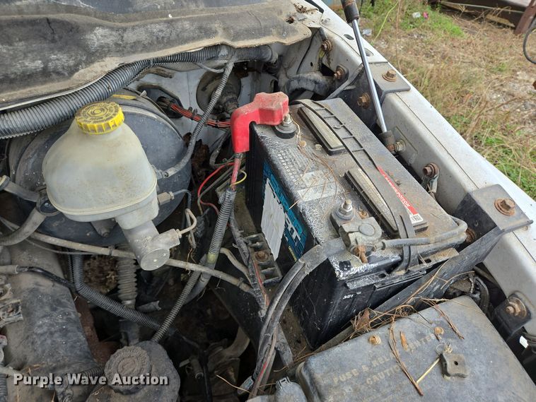 image for item EQ2556 2004 Dodge Ram 1500 Quad Cab pickup truck