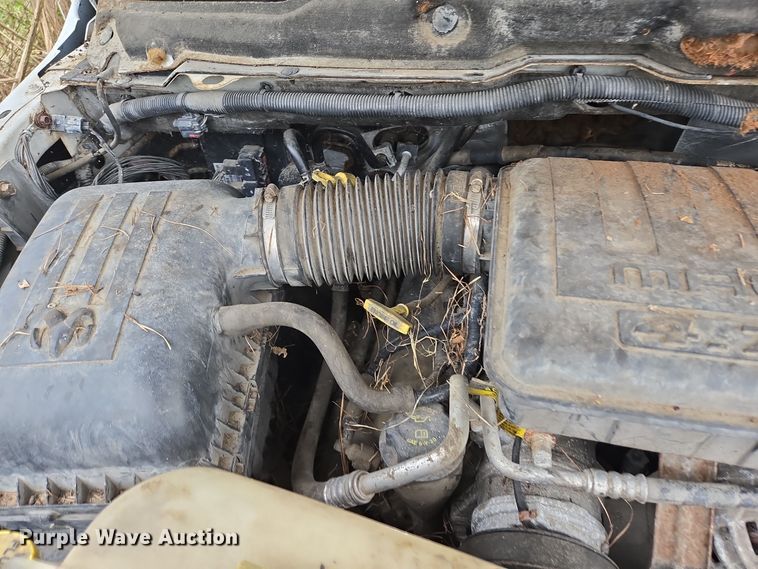 image for item EQ2556 2004 Dodge Ram 1500 Quad Cab pickup truck