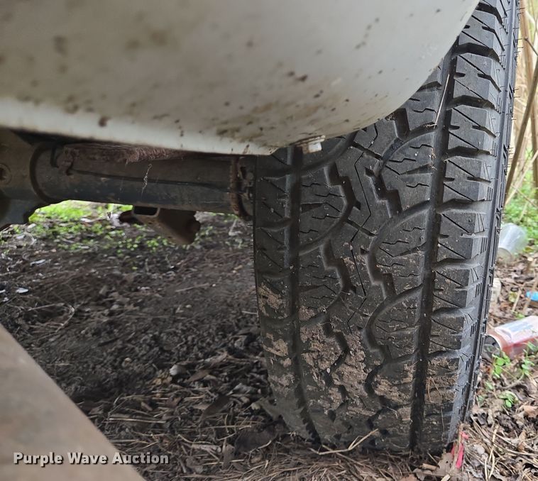 image for item EQ2556 2004 Dodge Ram 1500 Quad Cab pickup truck