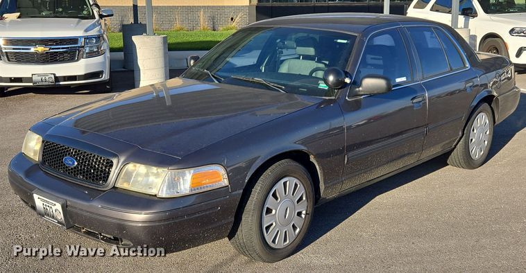 image for item EQ3667 2009 Ford Crown Victoria Police Interceptor 