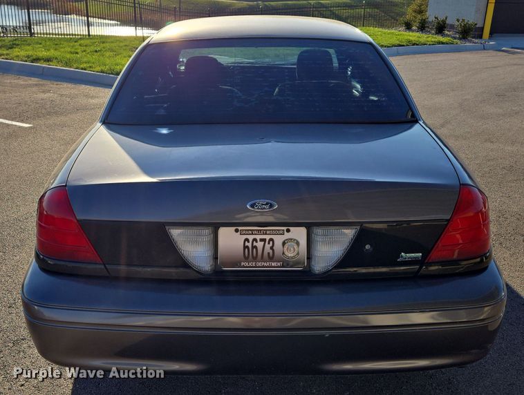 image for item EQ3667 2009 Ford Crown Victoria Police Interceptor 