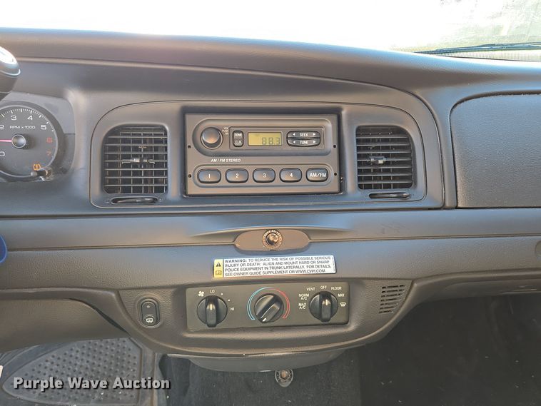 image for item EQ3667 2009 Ford Crown Victoria Police Interceptor 