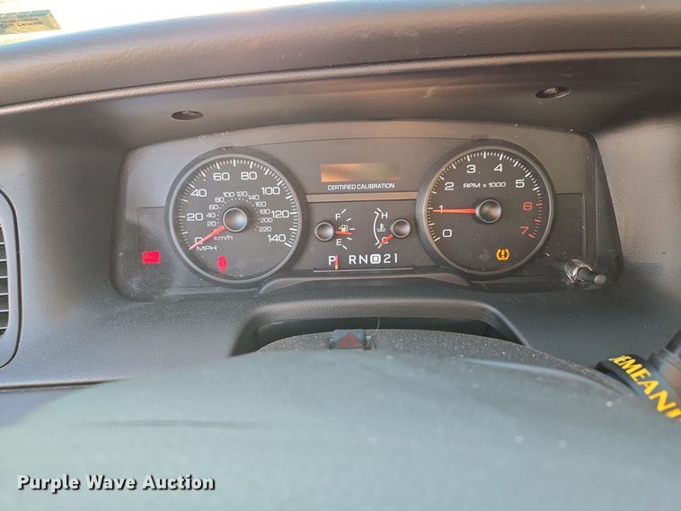 image for item EQ3667 2009 Ford Crown Victoria Police Interceptor 
