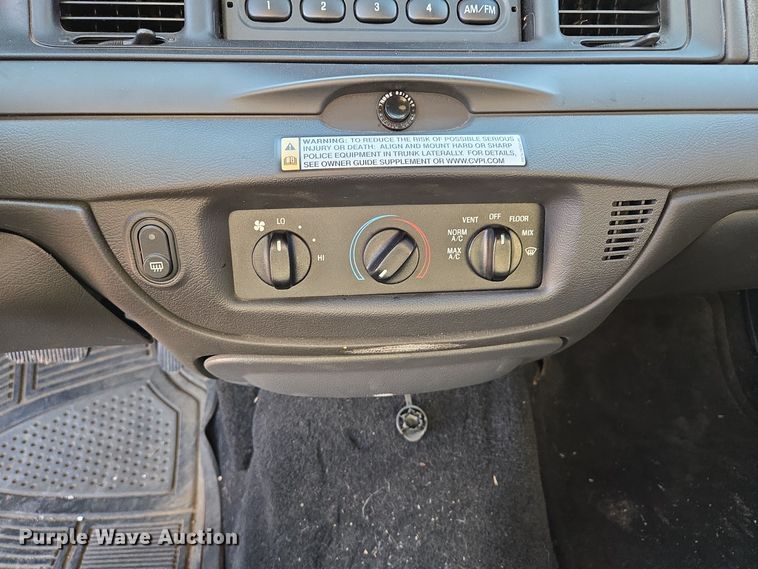 image for item EQ3667 2009 Ford Crown Victoria Police Interceptor 