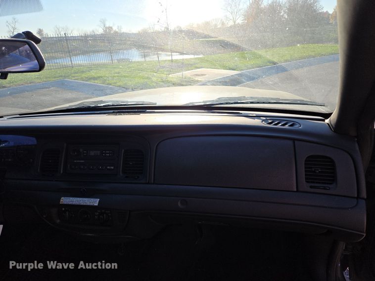 image for item EQ3667 2009 Ford Crown Victoria Police Interceptor 