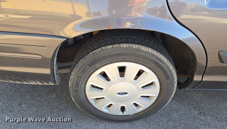 image for item EQ3667 2009 Ford Crown Victoria Police Interceptor 