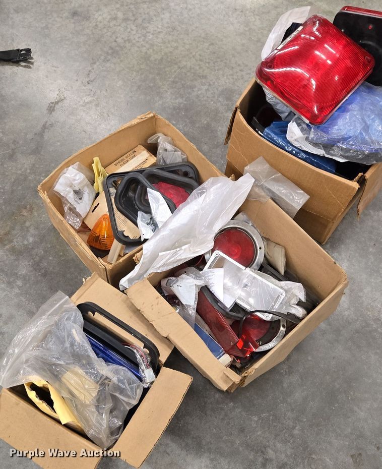 image for item EQ3791 Automotive lights