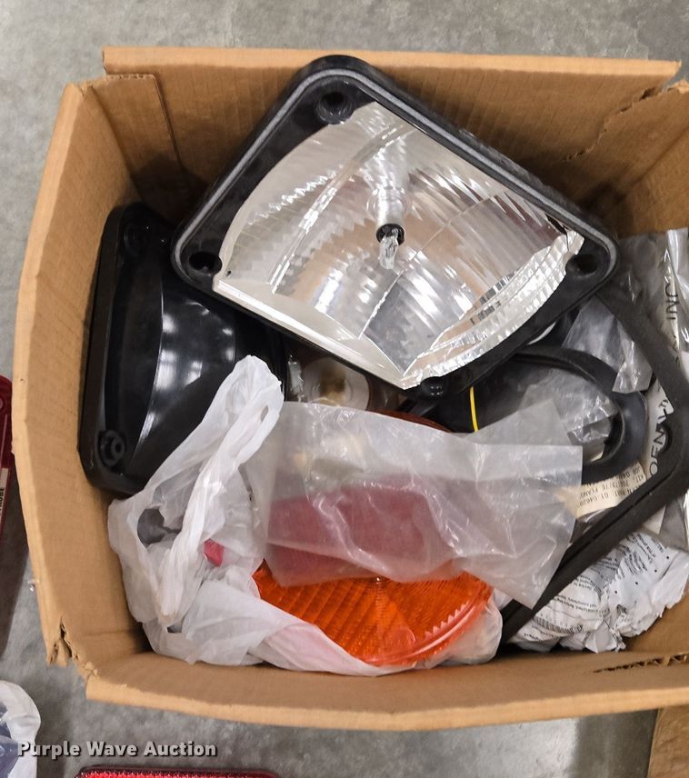 image for item EQ3791 Automotive lights