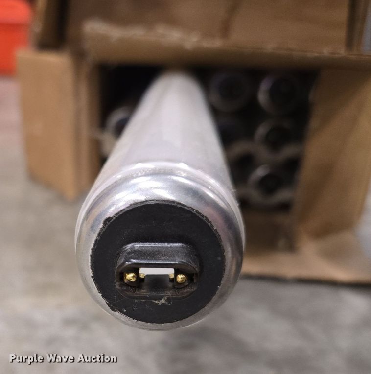 image for item EQ3794 Approximately 40 light bulbs 