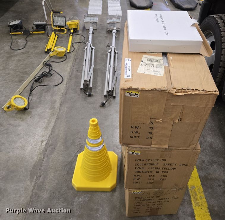 image for item EQ3795 (30) Tolco collapsible cones 