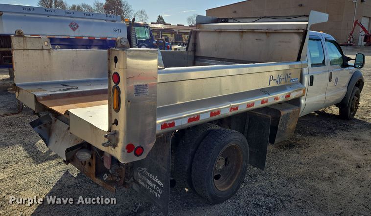 image for item EQ3834 2006 Ford  F550 Super Duty dump truck