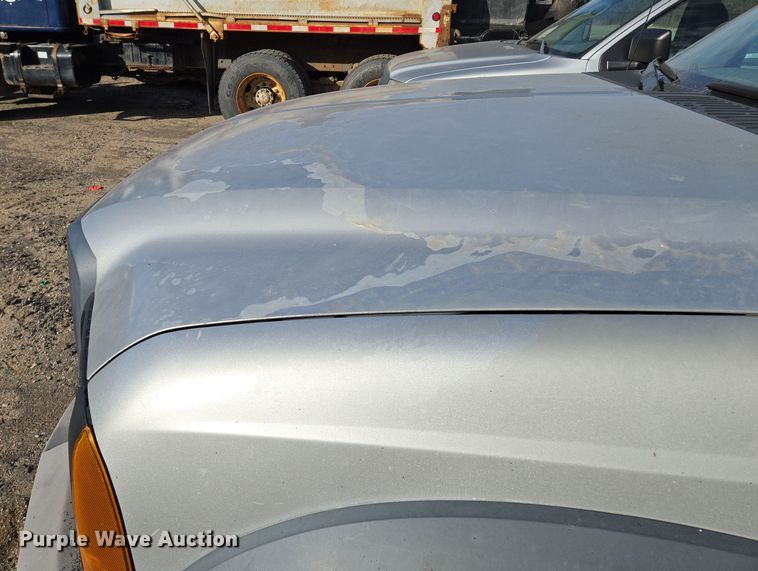 image for item EQ3834 2006 Ford  F550 Super Duty dump truck