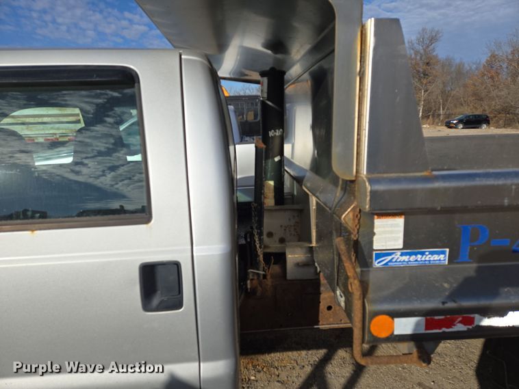 image for item EQ3834 2006 Ford  F550 Super Duty dump truck