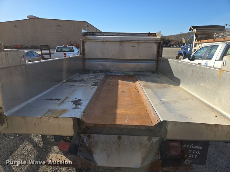image for item EQ3834 2006 Ford  F550 Super Duty dump truck