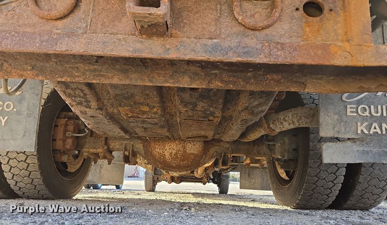 image for item EQ3834 2006 Ford  F550 Super Duty dump truck