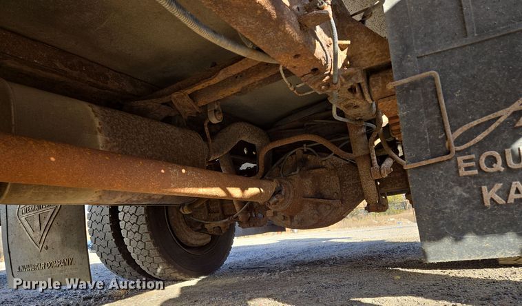 image for item EQ3834 2006 Ford  F550 Super Duty dump truck