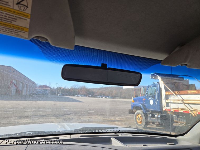 image for item EQ3834 2006 Ford  F550 Super Duty dump truck