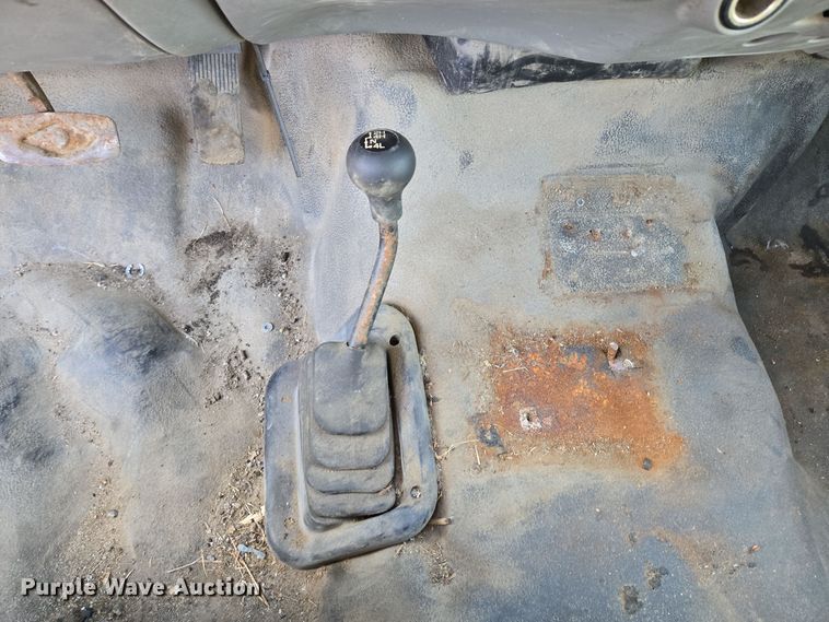 image for item EQ3834 2006 Ford  F550 Super Duty dump truck