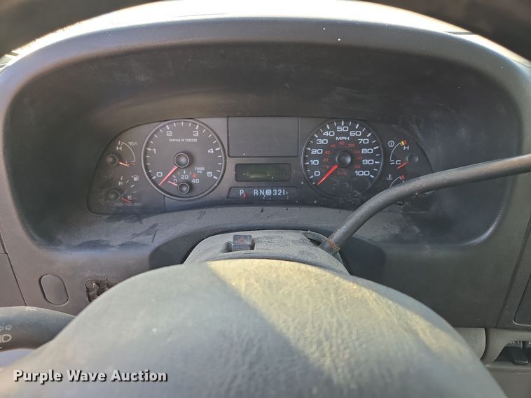 image for item EQ3834 2006 Ford  F550 Super Duty dump truck