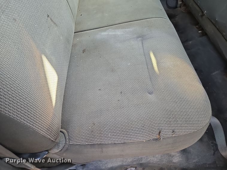 image for item EQ3834 2006 Ford  F550 Super Duty dump truck