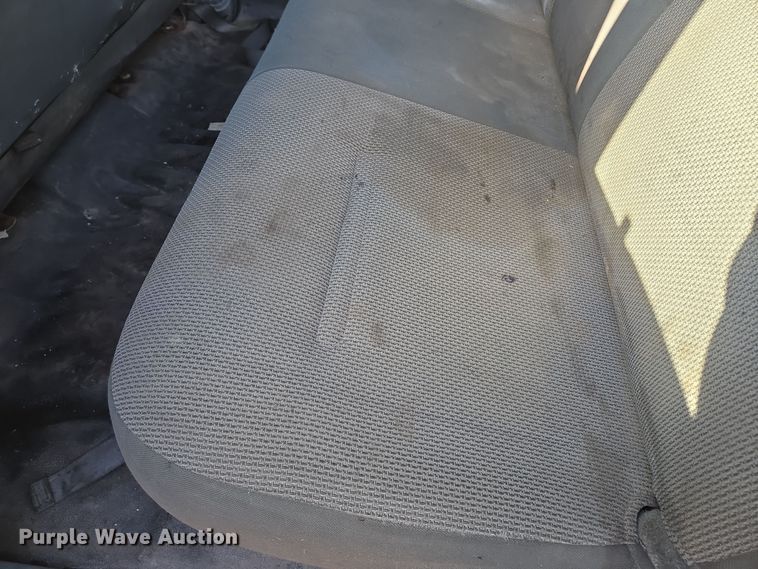 image for item EQ3834 2006 Ford  F550 Super Duty dump truck