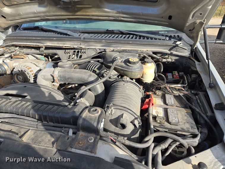 image for item EQ3834 2006 Ford  F550 Super Duty dump truck