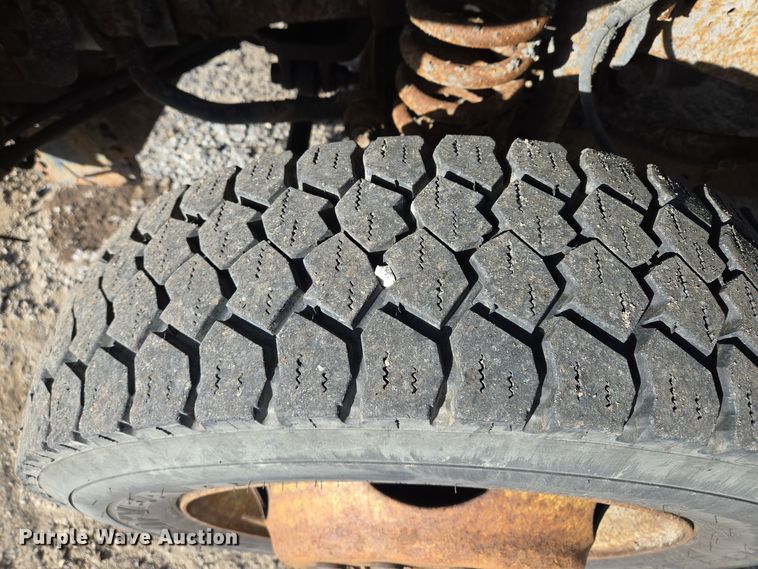 image for item EQ3834 2006 Ford  F550 Super Duty dump truck