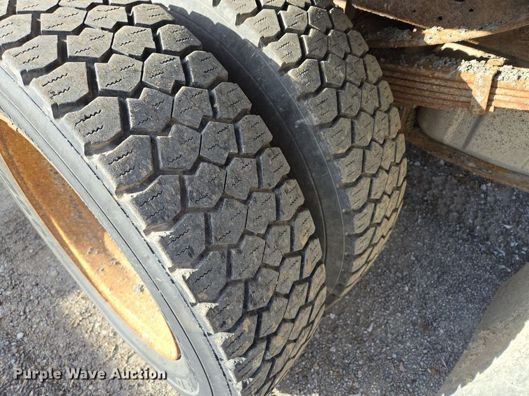 image for item EQ3834 2006 Ford  F550 Super Duty dump truck