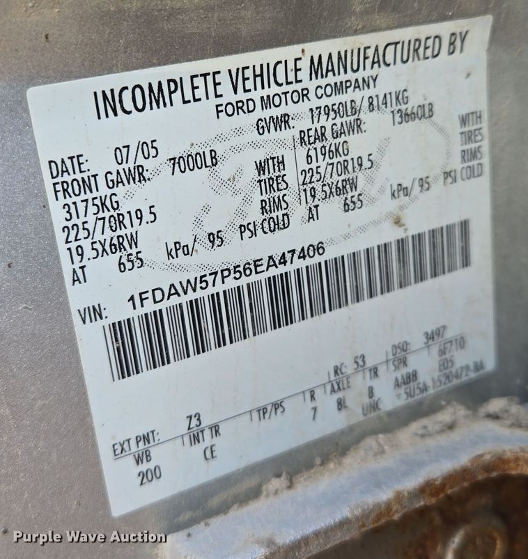 image for item EQ3834 2006 Ford  F550 Super Duty dump truck