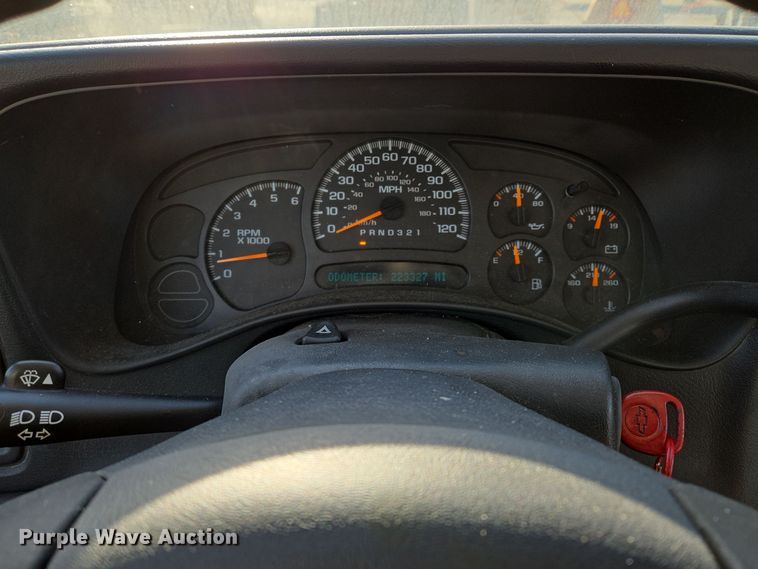 image for item EQ3835 2007 Chevrolet  Silverado 1500 Ext. Cab pickup truck