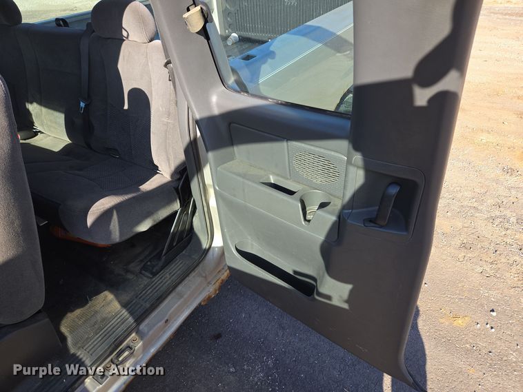 image for item EQ3835 2007 Chevrolet  Silverado 1500 Ext. Cab pickup truck