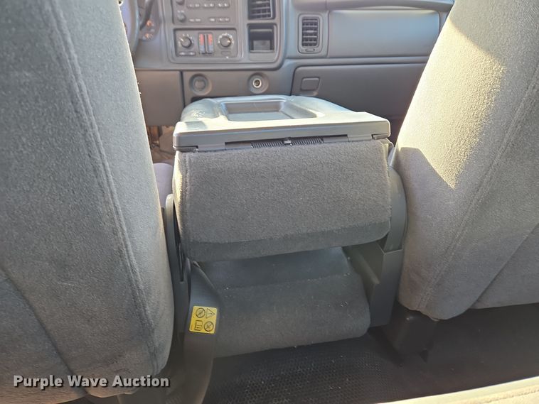 image for item EQ3835 2007 Chevrolet  Silverado 1500 Ext. Cab pickup truck