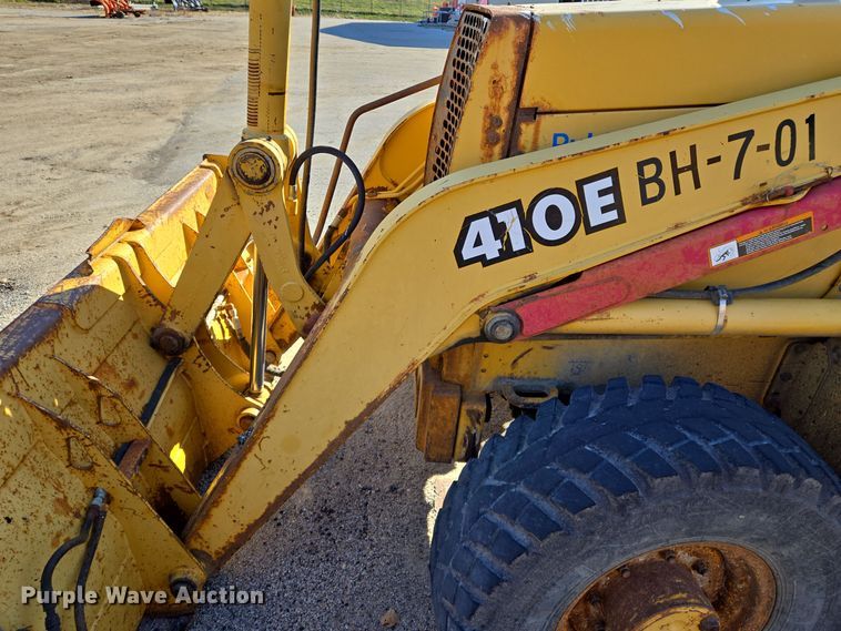 image for item EQ3837 2000 John Deere  410E backhoe