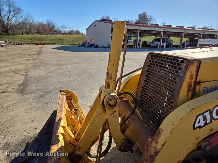 image for item EQ3837 2000 John Deere  410E backhoe
