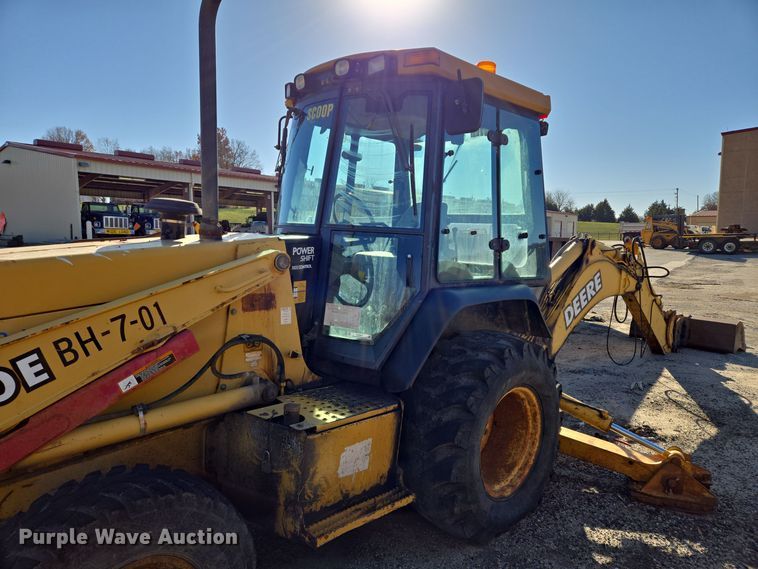 image for item EQ3837 2000 John Deere  410E backhoe